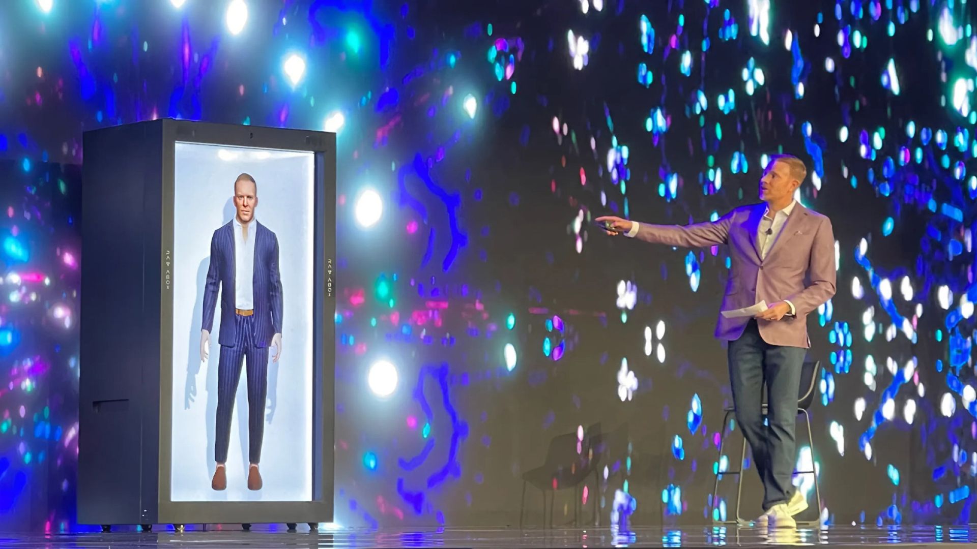 real life hologram projection of Drew Lydecker AVANT president in ai driven public speaking communication presentation