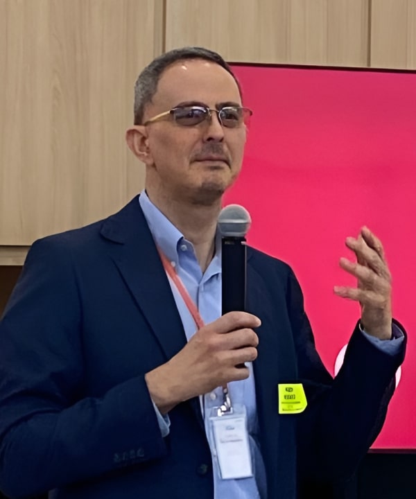 presentation of digital Tesla avatar live at Universidad Panamericana academic forum mexico