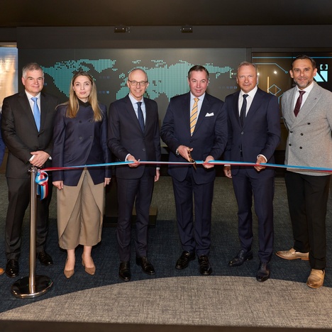 468x468_ribbon_cutting